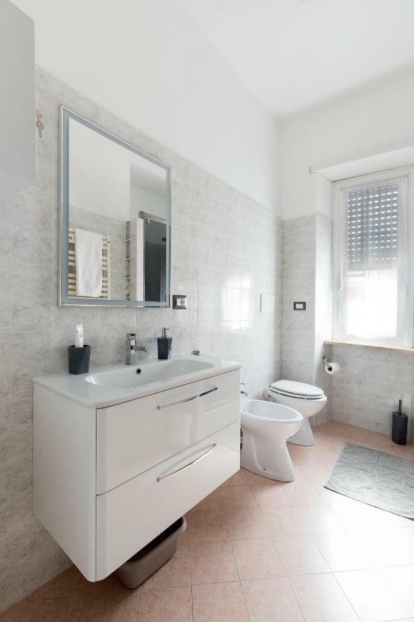 Villa Enjoy Porta Furba à Rome Extérieur photo